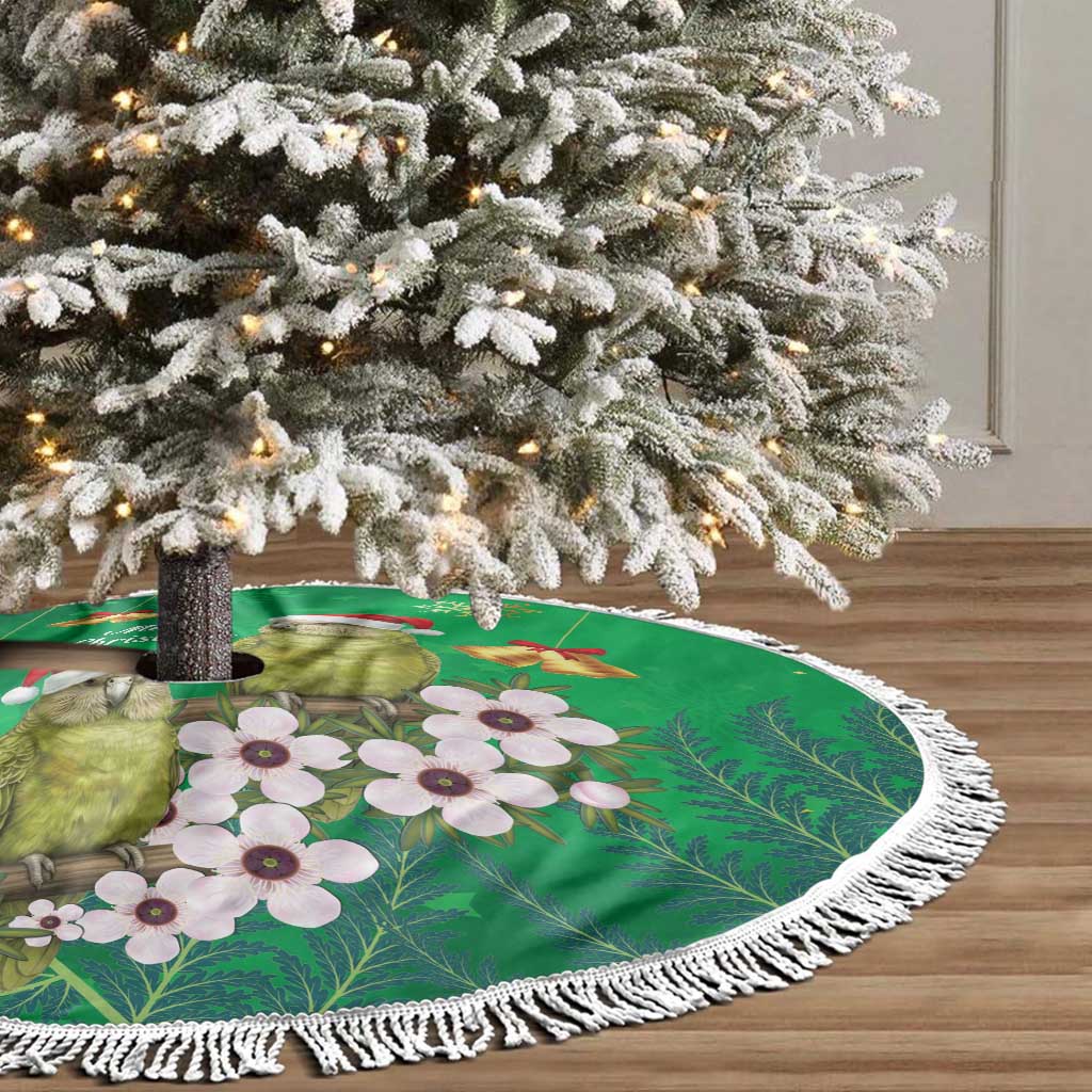 New Zealand Kakapo Christmas Tree Skirt Owl Parrot Santa Sliver Fern Manuka - Green - Polynesian Pride