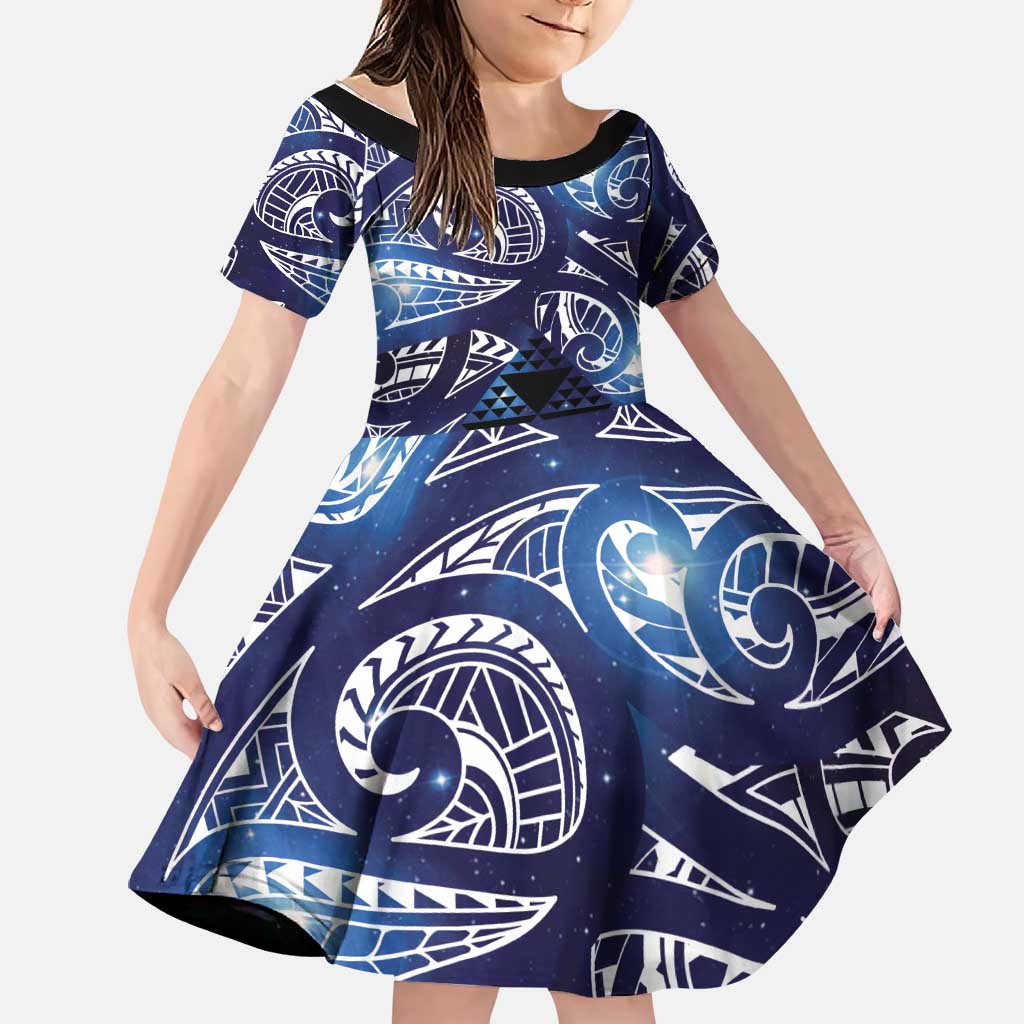 Matariki New Zealand Family Matching Summer Maxi Dress and Hawaiian Shirt NZ Niho Taniwha Maori New Year Blue Galaxy LT14 Daughter's Dress Blue - Polynesian Pride