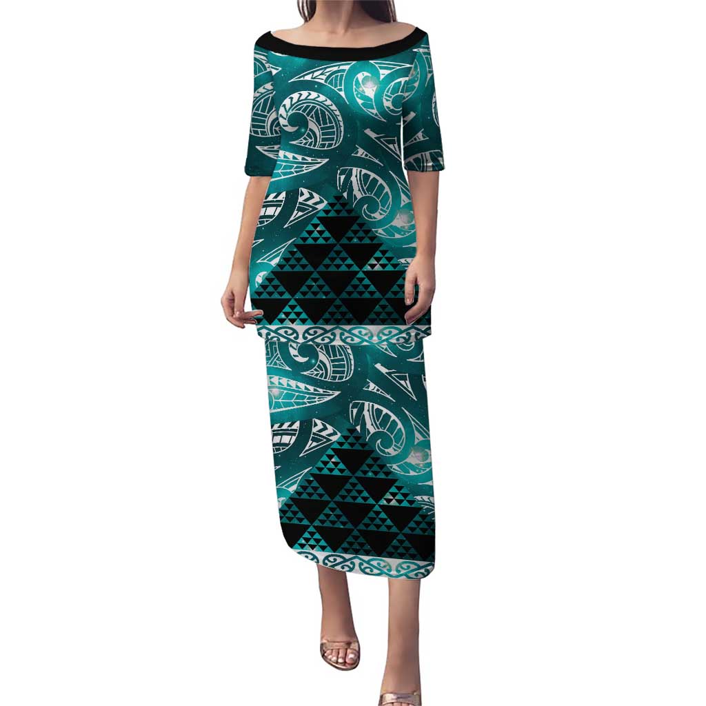 Matariki New Zealand Family Matching Puletasi and Hawaiian Shirt NZ Niho Taniwha Maori New Year Cyan Galaxy LT14 Mom's Dress Cyan - Polynesian Pride
