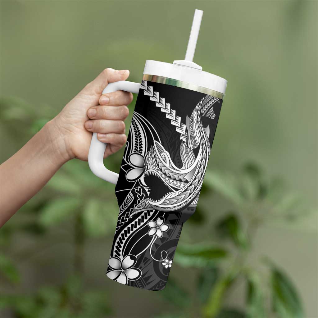 Black Aloha Hawaii Tumbler With Handle Polynesian Shark Tattoo With Plumeria - Polynesian Pride