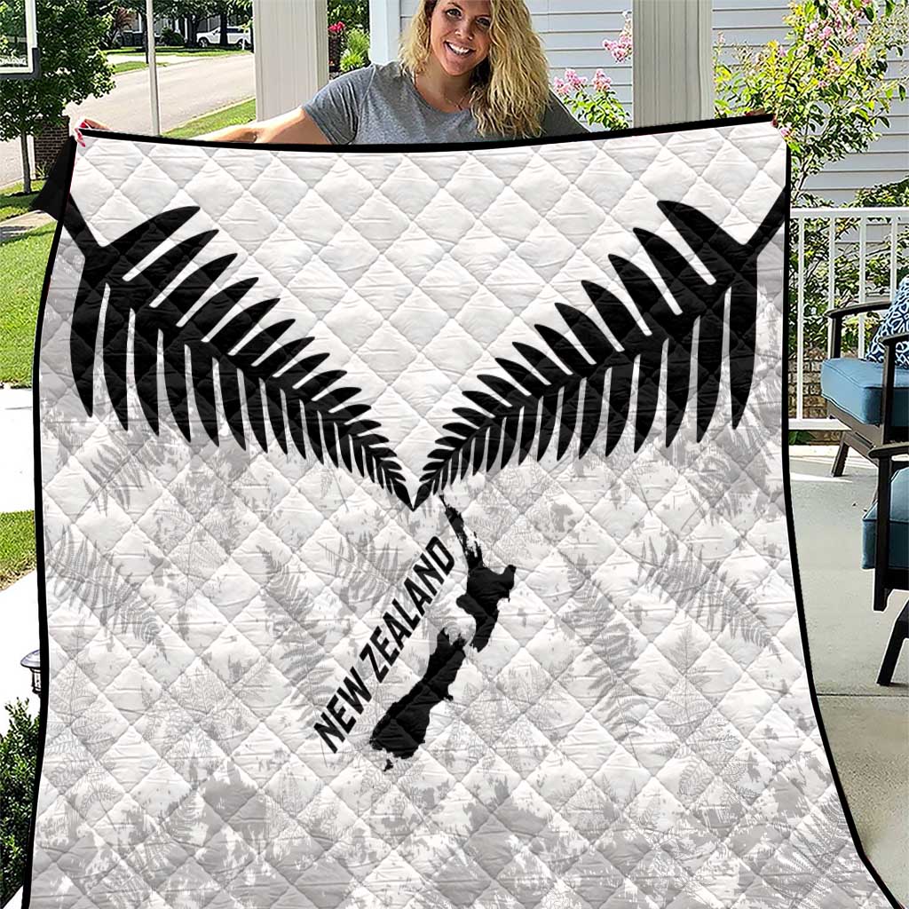 Custom New Zealand Silver Fern Football Quilt Go Aotearoa Grunge White - Polynesian Pride