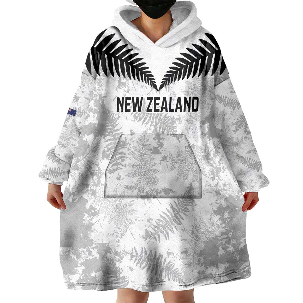 Custom New Zealand Silver Fern Football Wearable Blanket Hoodie Go Aotearoa Grunge White LT14 - Polynesian Pride