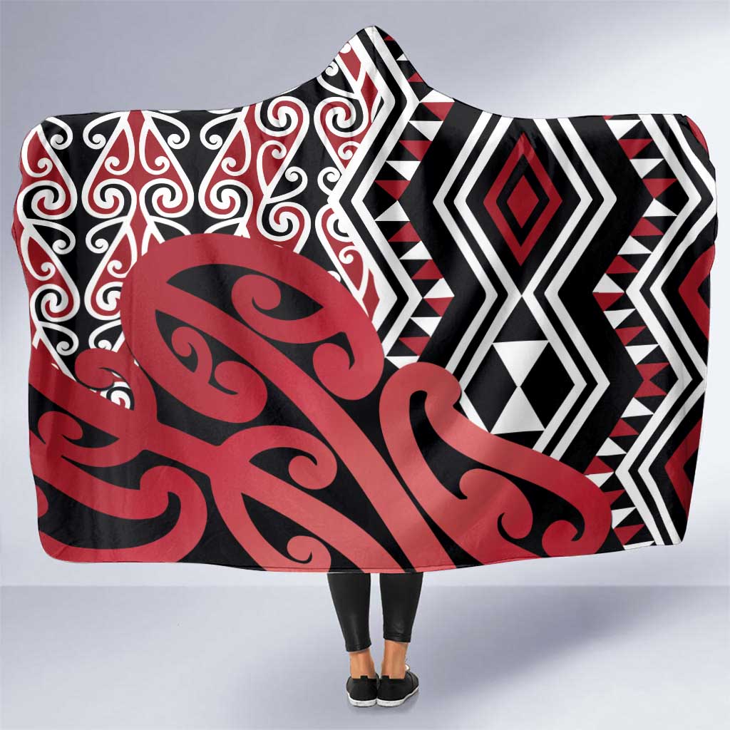 New Zealand Hooded Blanket Aotearoa Kowhaiwhai Mix Taniko Art - Red