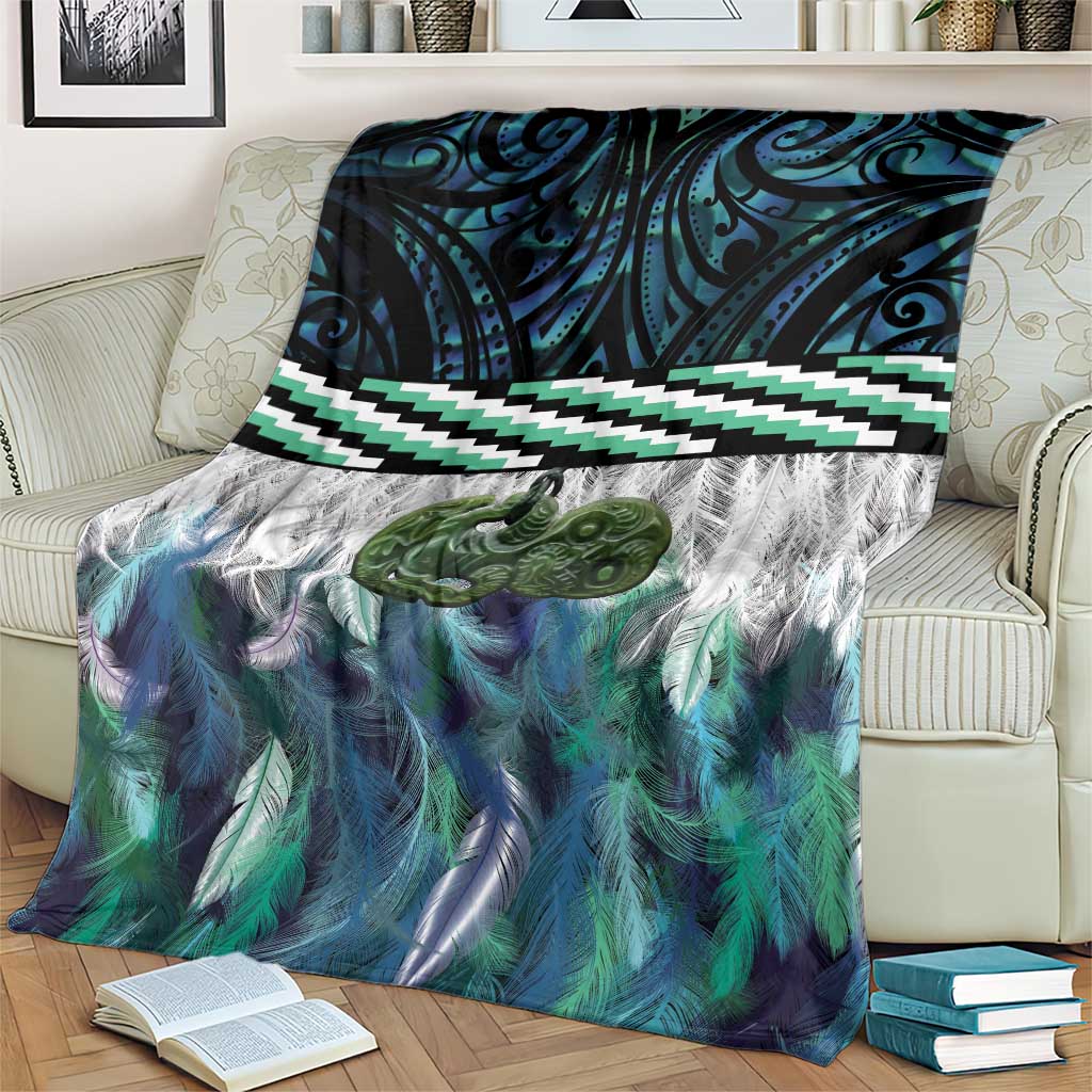 Turquoise Traditional Cloak Aotearoa Blanket Maori Paua Shell Korowai Pattern