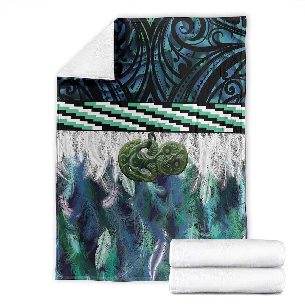 Turquoise Traditional Cloak Aotearoa Blanket Maori Paua Shell Korowai Pattern