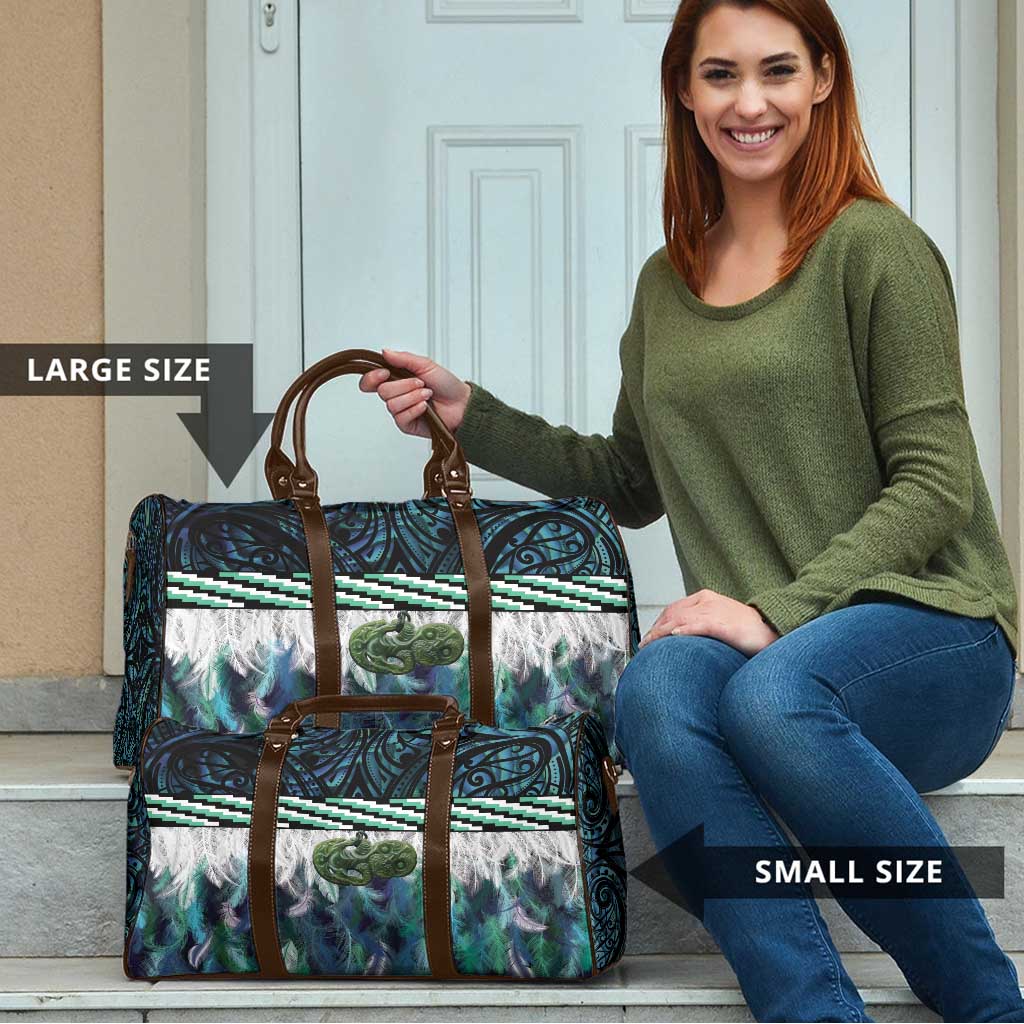 Turquoise Traditional Cloak Aotearoa Travel Bag Maori Paua Shell Korowai Pattern - Polynesian Pride