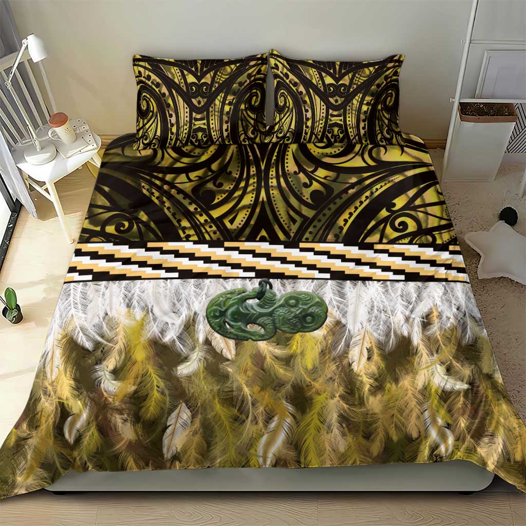 Yellow Traditional Cloak Aotearoa Bedding Set Maori Paua Shell Korowai Pattern