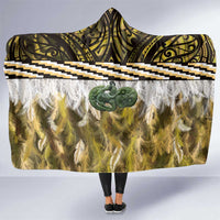 Yellow Traditional Cloak Aotearoa Hooded Blanket Maori Paua Shell Korowai Pattern