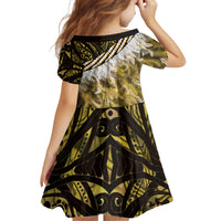 Yellow Traditional Cloak Aotearoa Kid Short Sleeve Dress Maori Paua Shell Korowai Pattern