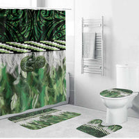Green Traditional Cloak Aotearoa Bathroom Set Maori Paua Shell Korowai Pattern - Polynesian Pride