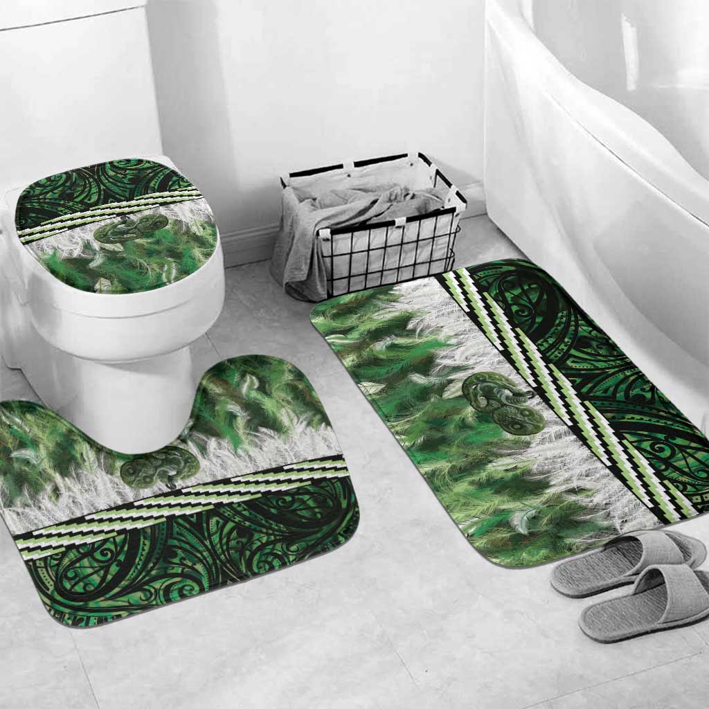 Green Traditional Cloak Aotearoa Bathroom Set Maori Paua Shell Korowai Pattern - Polynesian Pride