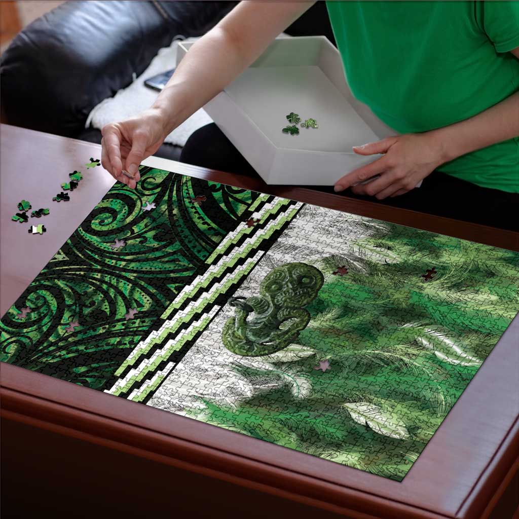 Green Traditional Cloak Aotearoa Puzzle Maori Paua Shell Korowai Pattern - Polynesian Pride