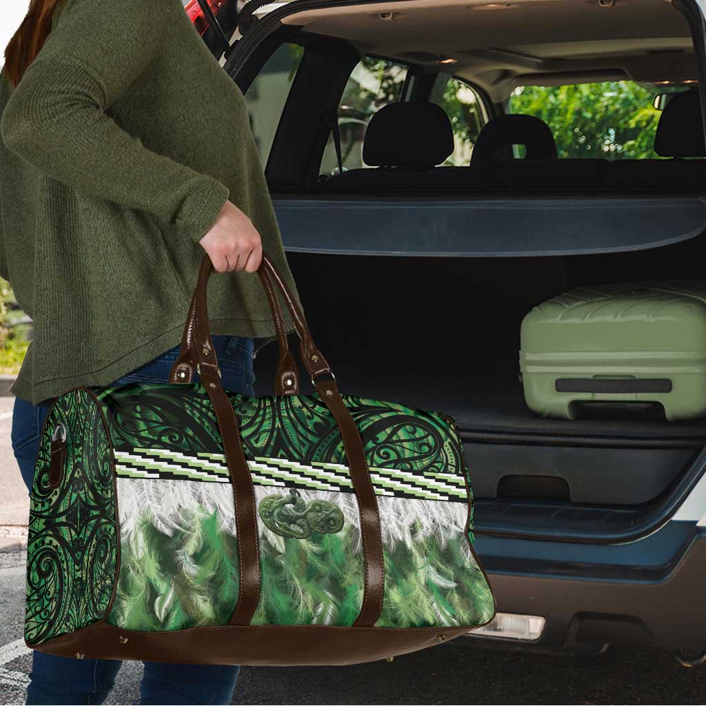 Green Traditional Cloak Aotearoa Travel Bag Maori Paua Shell Korowai Pattern - Polynesian Pride