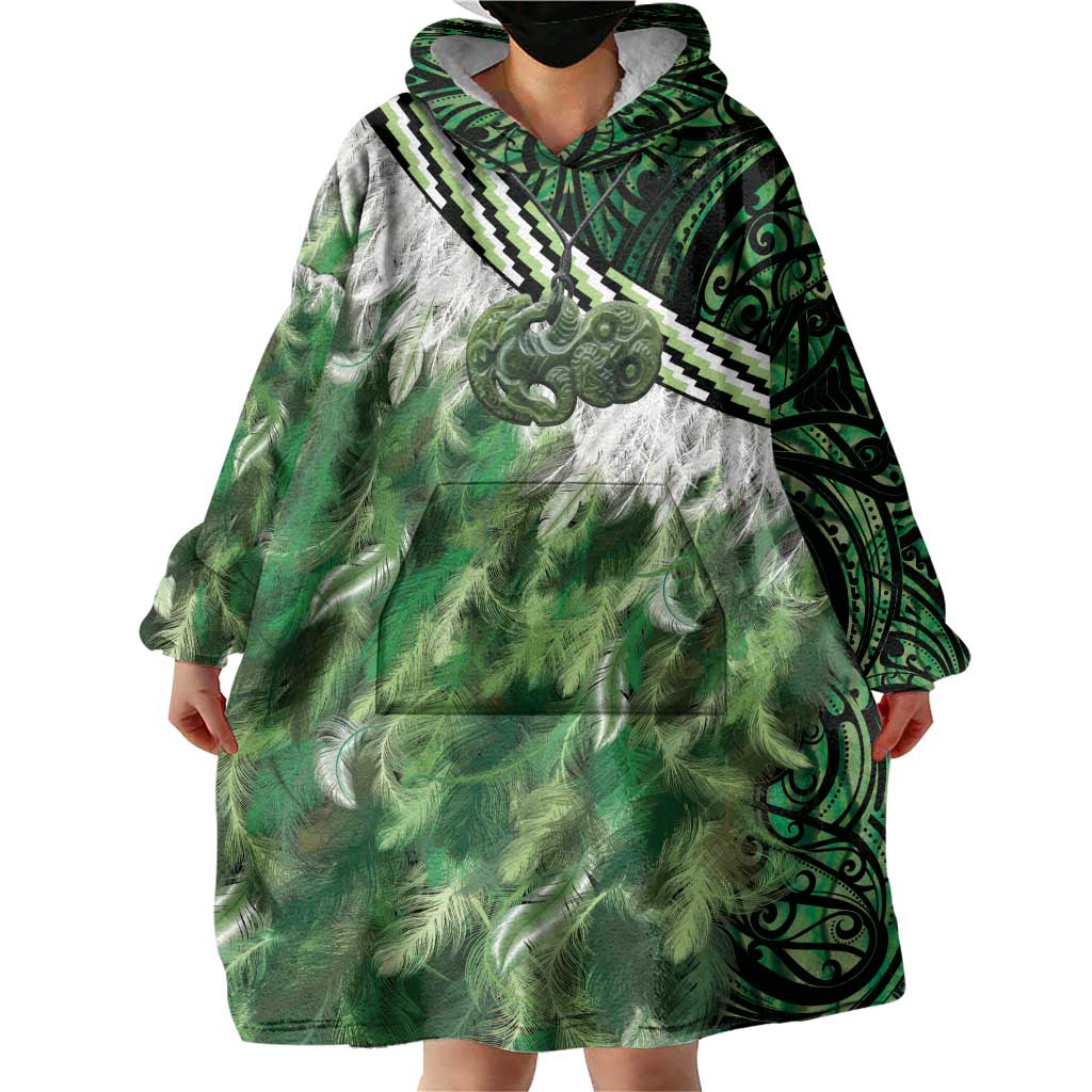 Green Traditional Cloak Aotearoa Wearable Blanket Hoodie Maori Paua Shell Korowai Pattern