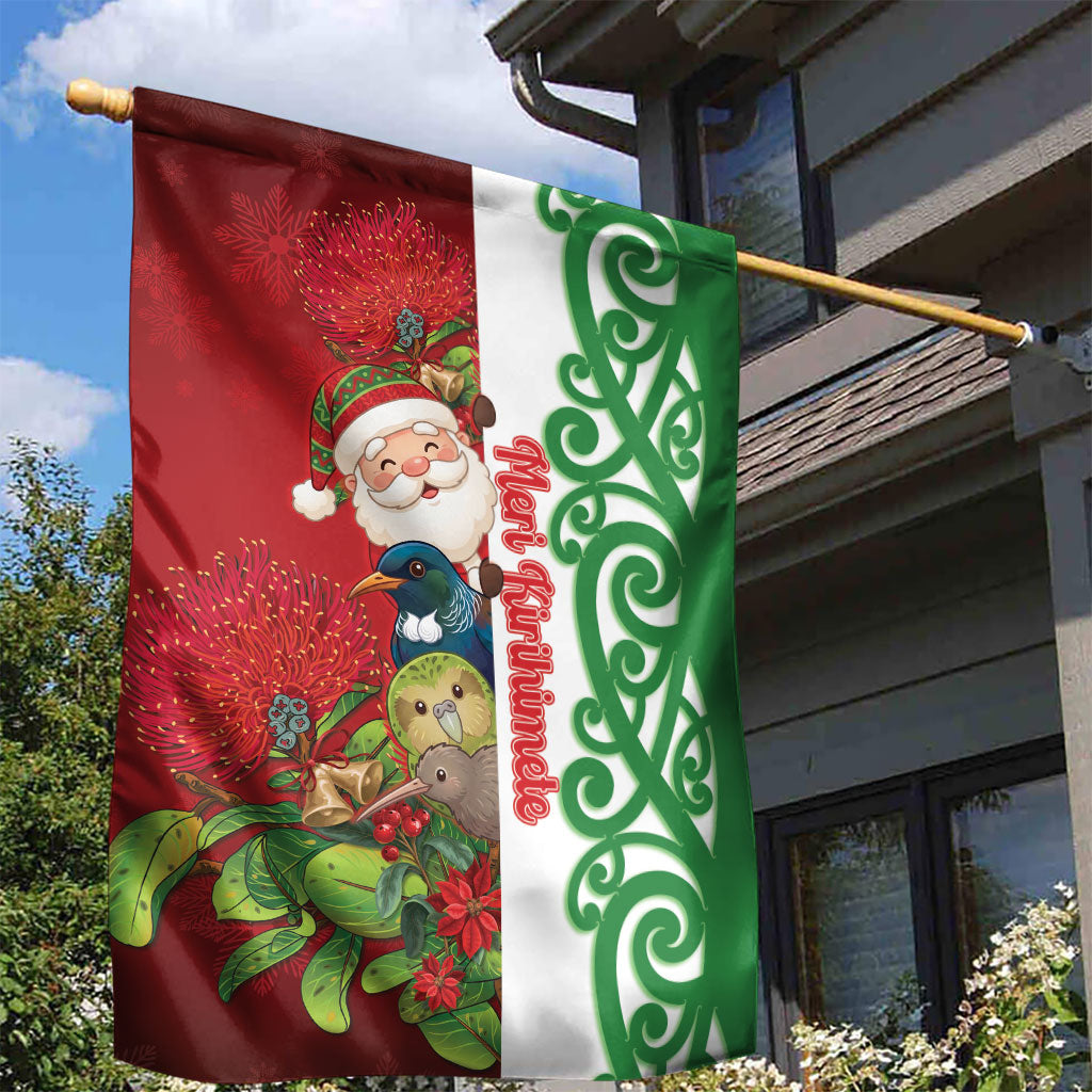 Meri Kirihimete New Zealand Garden Flag Cute Santa NZ Animals and Pohutukawa LT14 - Polynesian Pride