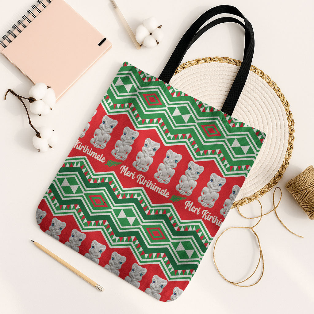 New Zealand Christmas In July Tote Bag Meri Kirihimete Hei Tiki Taniko Motifs Seamless LT14 Black Strap One Size Red - Polynesian Pride