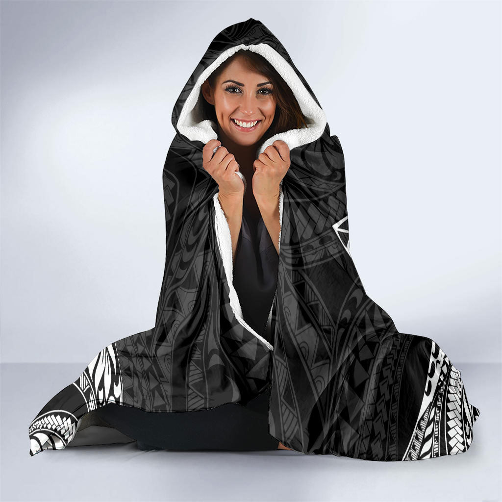 Hawaii Surfing Personalized Hooded Blanket Born To Surf Tiki Hawaiian Pattern LT14 - Polynesian Pride