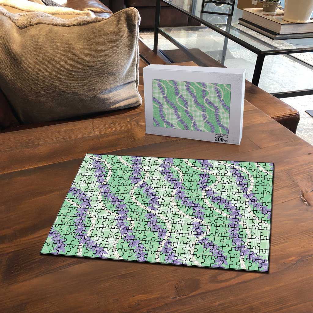 Pastel Green Hawaii Palaka Honohono Pikake Puzzle Hawaiian Orchid Lei Polynesian Pattern - Polynesian Pride