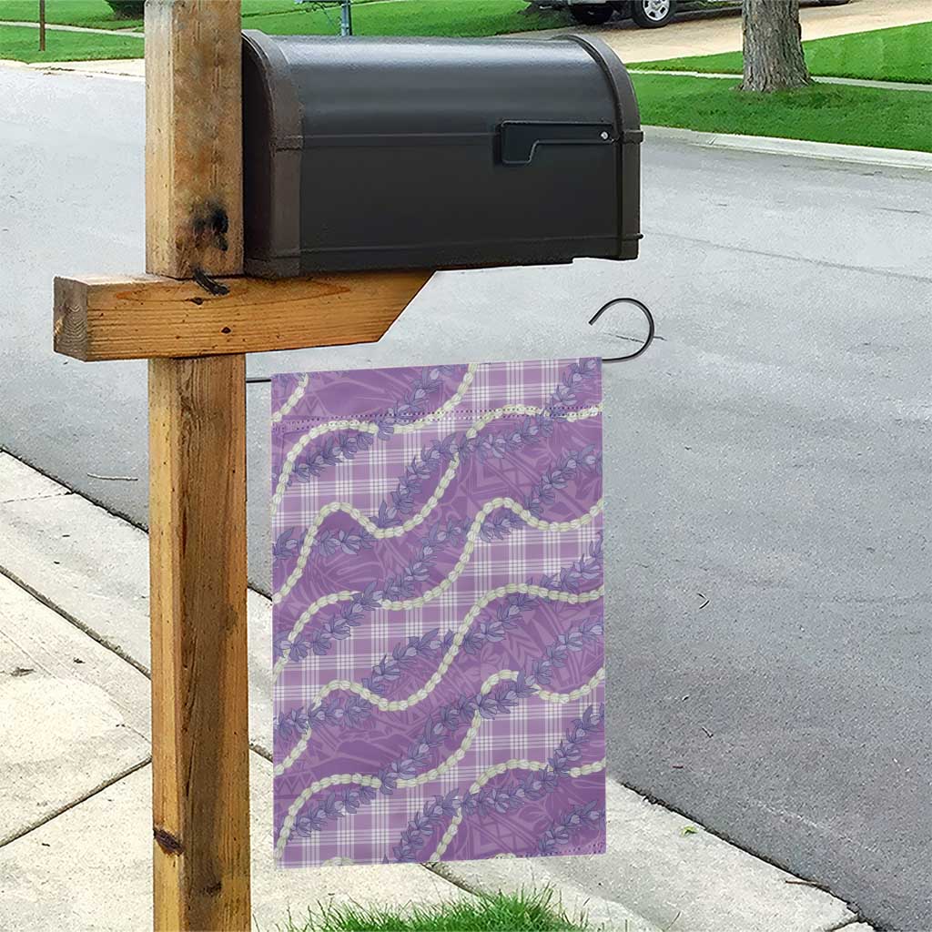 Purple Hawaii Palaka Honohono Pikake Garden Flag Hawaiian Orchid Lei Polynesian Pattern - Polynesian Pride