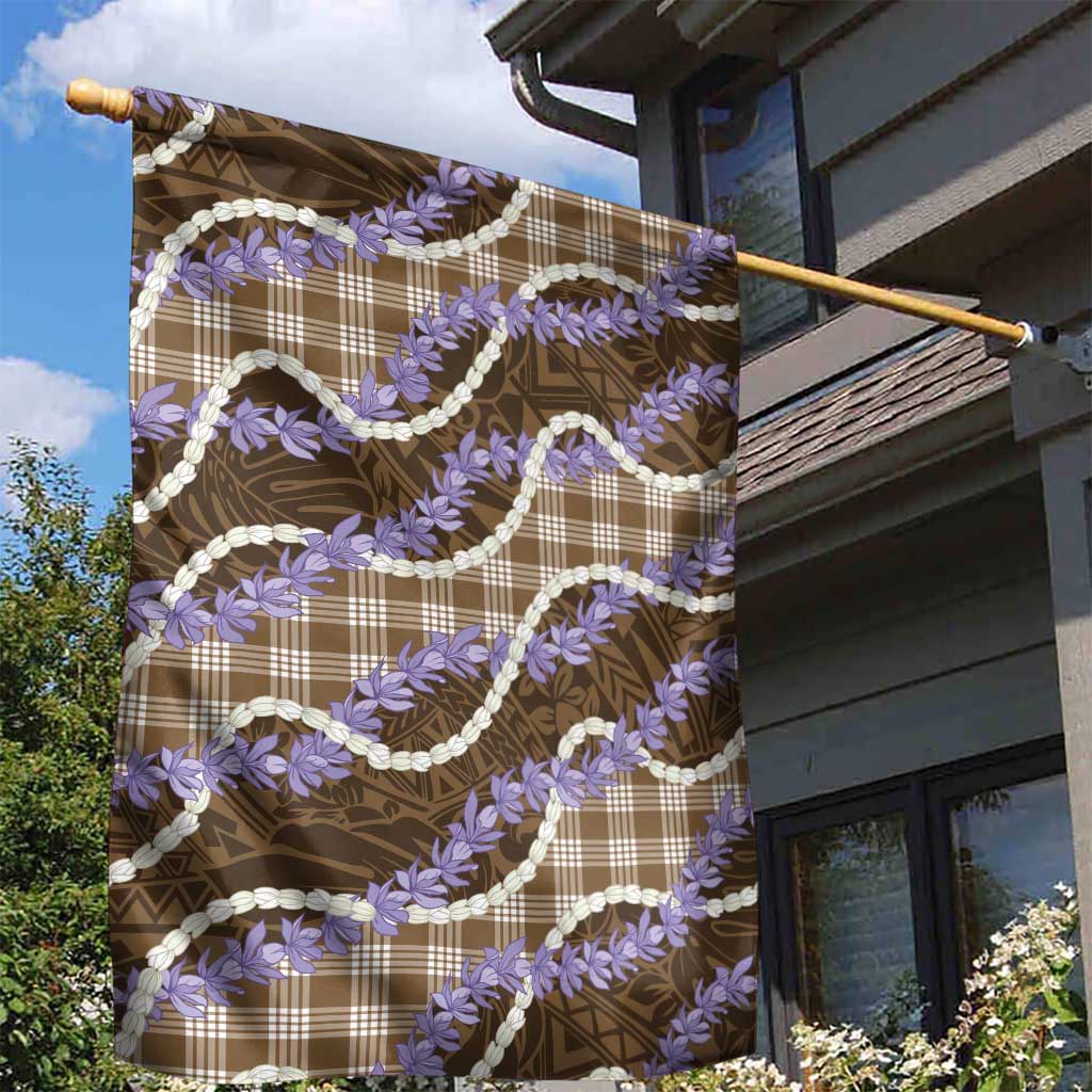 Brown Hawaii Palaka Honohono Pikake Garden Flag Hawaiian Orchid Lei Polynesian Pattern - Polynesian Pride