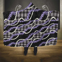 Black Hawaii Palaka Honohono Pikake Hooded Blanket Hawaiian Orchid Lei Polynesian Pattern - Polynesian Pride