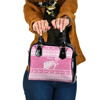 New Zealand Christmas Rugby Personalised Shoulder Handbag Meri Kirihimete All Black Maori Pink Version LT14 One Size Pink - Polynesian Pride