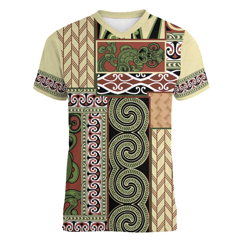 Beige Aotearoa Kowhaiwhai Pattern Women V-Neck T-Shirt NZ Maori Quilt Style