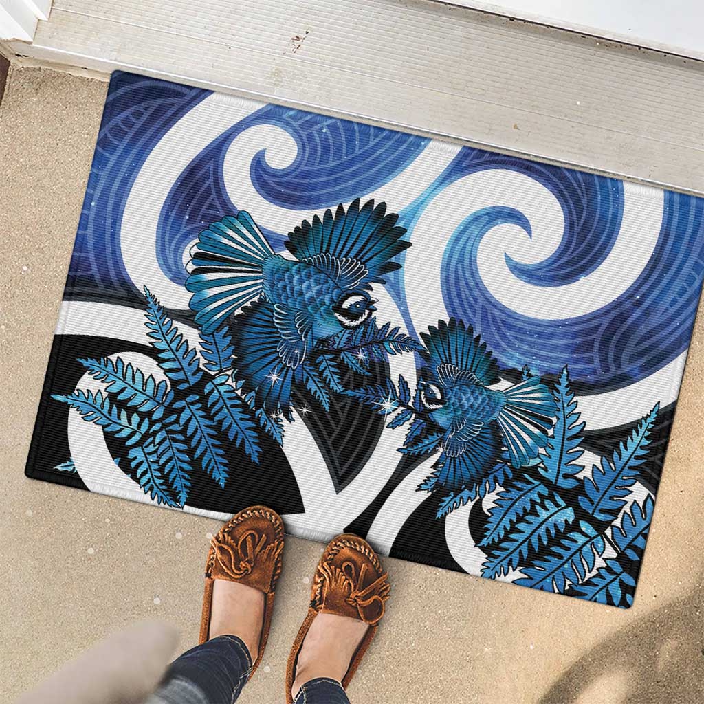 Piwakawaka New Zealand Matariki Rubber Doormat Maori New Year Silver Fern Blue Galaxy LT14 - Polynesian Pride