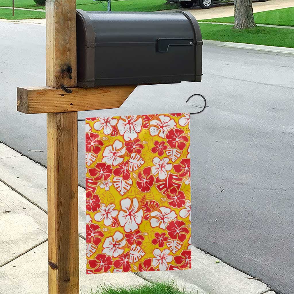 Yellow Hawaii Hibiscus Garden Flag Tropical Flowers Seamless Pattern - Polynesian Pride