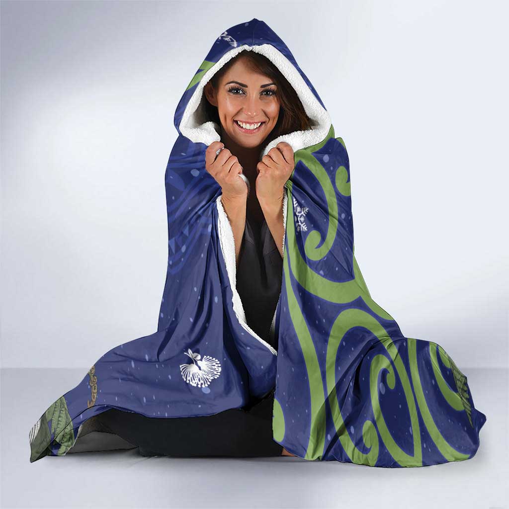 Personalized New Zealand Pukeko Christmas Hooded Blanket Meri Kirihimete Taniko Ponga Koru Blue - Polynesian Pride