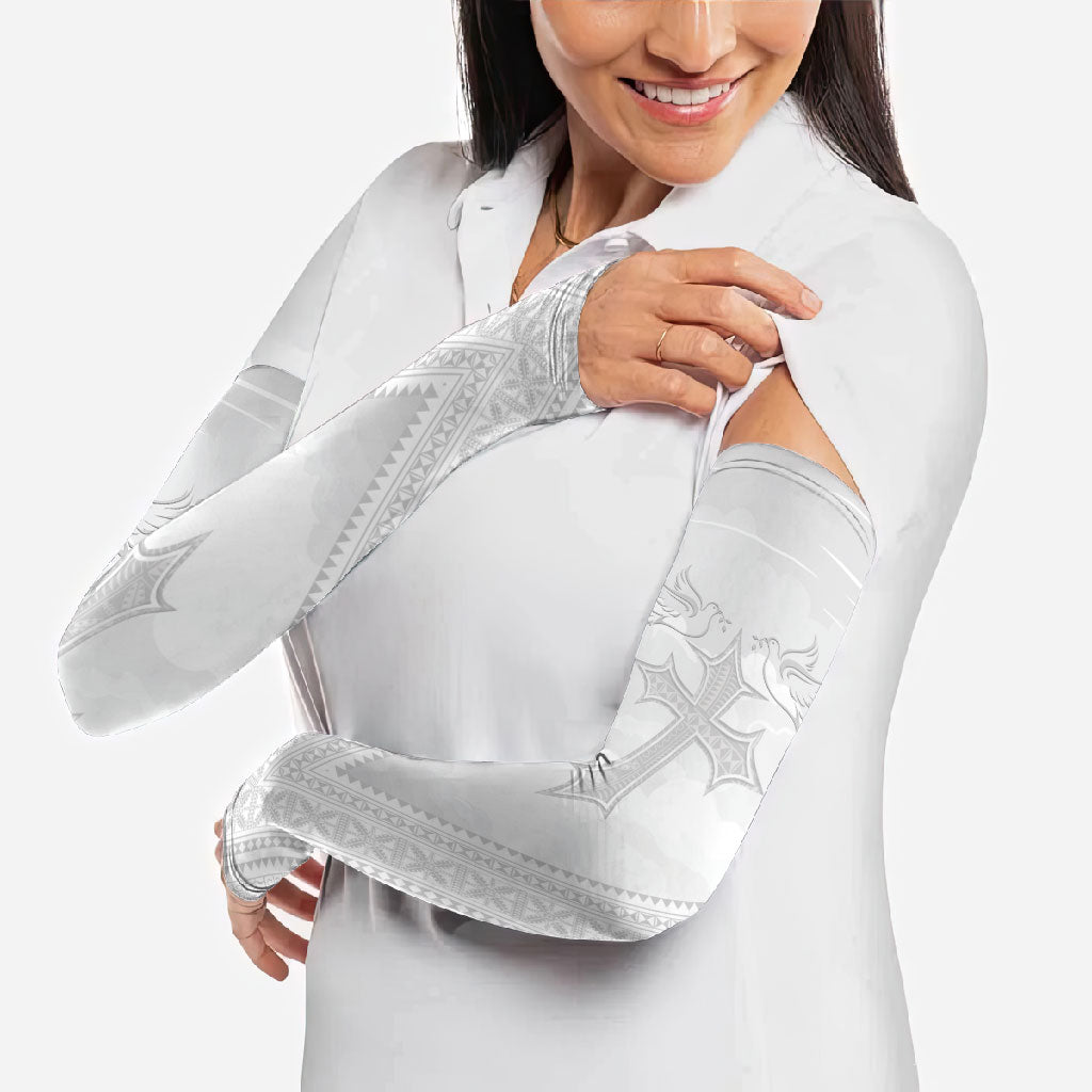 Peniamina Gospel Day Niue Arm Sleeves Cross Dove Hiapo Pattern White LT14 - Polynesian Pride