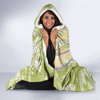 Green Palaka Hawaii Leis Hooded Blanket Hawaiian-plaid Elegant Tropical Vibes - Polynesian Pride