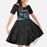 Personalised Valentine's Day New Zealand Family Matching Short Sleeve Bodycon Dress and Hawaiian Shirt Tui Bird Couple Kowhaiwhai Mix Pohutukawa LT14 Daughter's Dress Black - Polynesian Pride