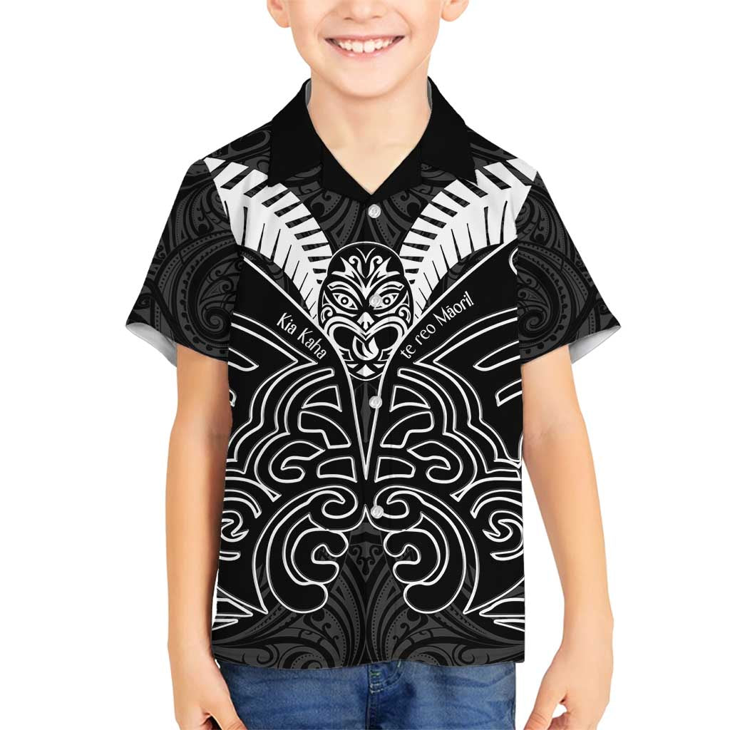 Kia Kaha Te Reo Maori Family Matching Summer Maxi Dress and Hawaiian Shirt Aotearoa Hei Tiki With Hongi LT14 Son's Shirt Black - Polynesian Pride