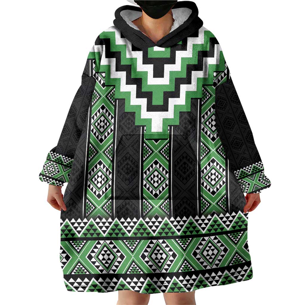 Green Taniko Pattern Aotearoa Wearable Blanket Hoodie Niho Taniwha Mix Poutama LT14