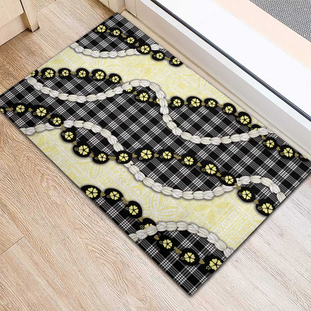 Black Palaka Hawaii Rubber Doormat Kukui Nut Pikake Lei Hawaiian Tapa Pattern - Polynesian Pride