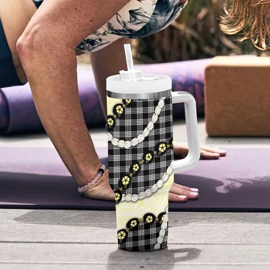 Black Palaka Hawaii Tumbler With Handle Kukui Nut Pikake Lei Hawaiian Tapa Pattern - Polynesian Pride