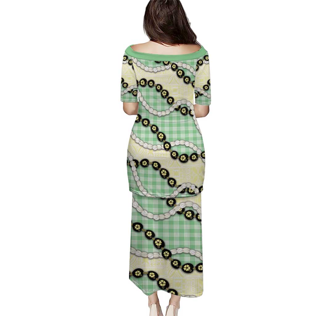 Green Palaka Hawaii Family Matching Puletasi and Hawaiian Shirt Kukui Nut Pikake Lei Hawaiian Tapa Pattern LT14 - Polynesian Pride