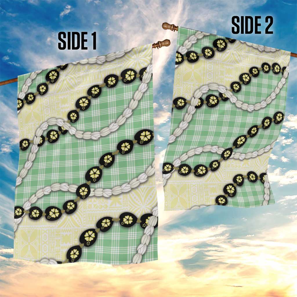 Green Palaka Hawaii Garden Flag Kukui Nut Pikake Lei Hawaiian Tapa Pattern - Polynesian Pride