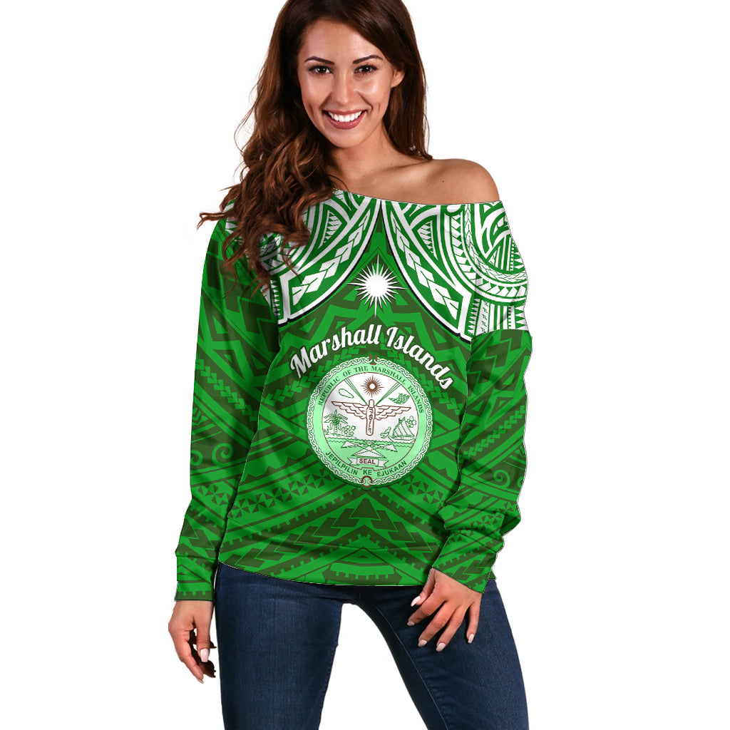 Personalised Marshall Islands Off Shoulder Sweater Green Polynesian Tribal Mix Coat Of Arms LT14 Women Green - Polynesian Pride