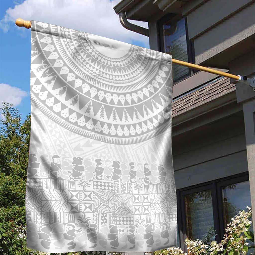 Niue White Sunday Garden Flag Tapu Fanau Ia Puakenikeni Hiapo Pattern - Polynesian Pride