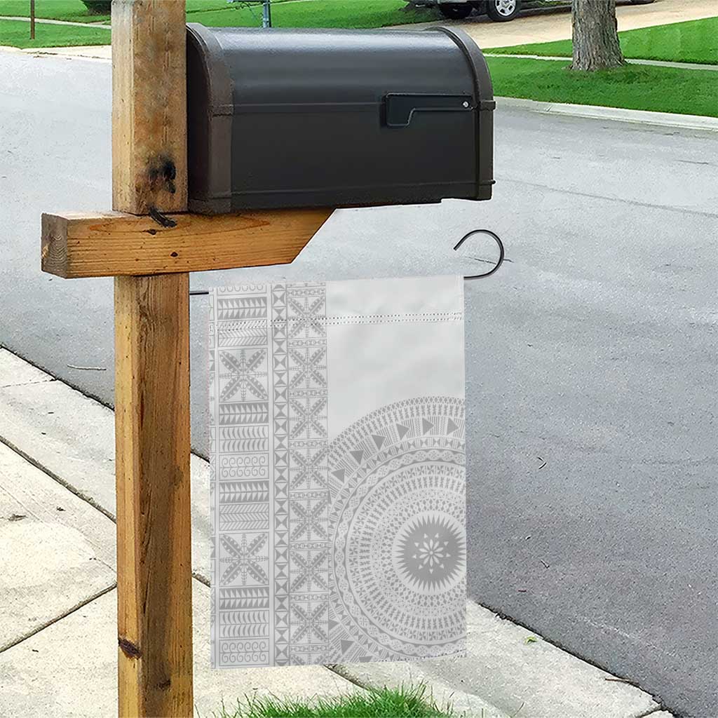 Niue White Sunday Garden Flag Half Hiapo Pattern Vibes - Polynesian Pride