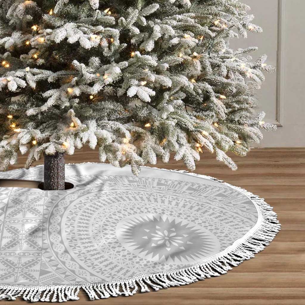 Niue White Sunday Tree Skirt Half Hiapo Pattern Vibes - Polynesian Pride