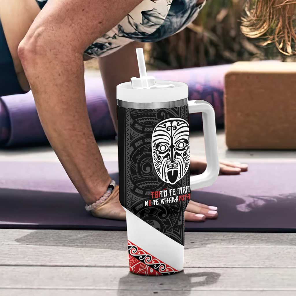 Toitu Te Tiriti Me Te Whakaputanga Tumbler With Handle Maori Wahaika With Haka Face LT14 - Polynesian Pride