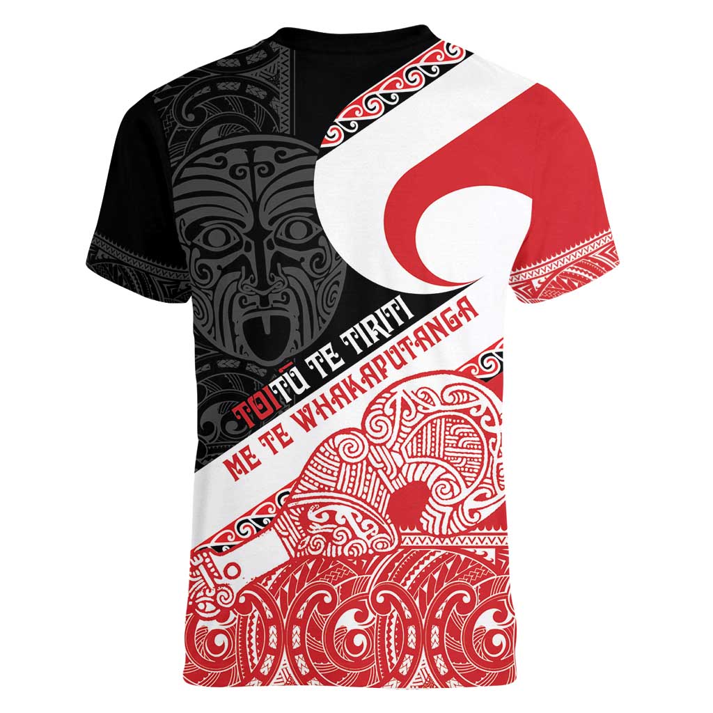 Toitu Te Tiriti Me Te Whakaputanga Women V-Neck T-Shirt Maori Wahaika With Haka Face LT14 - Polynesian Pride