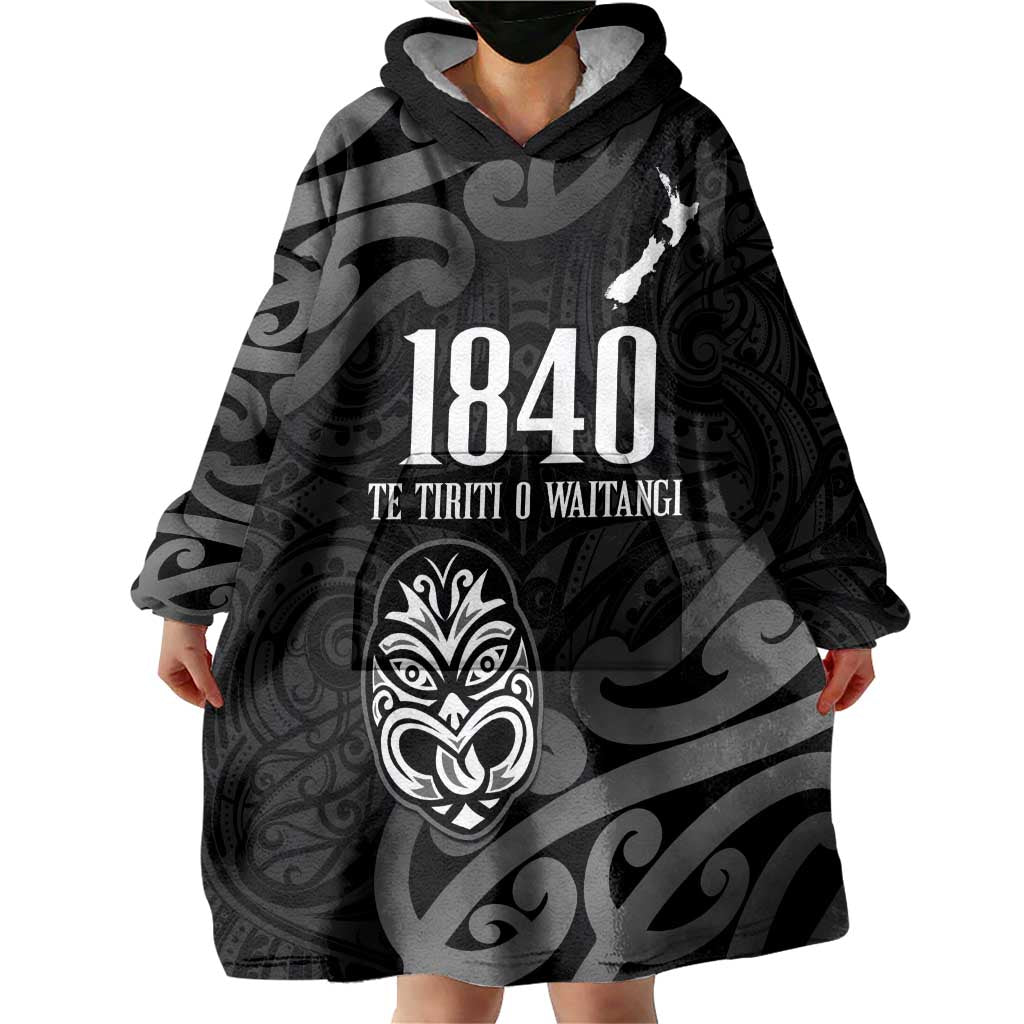 New Zealand 1840 Waitangi Day Wearable Blanket Hoodie Aotearoa Haka Mask - Black Version