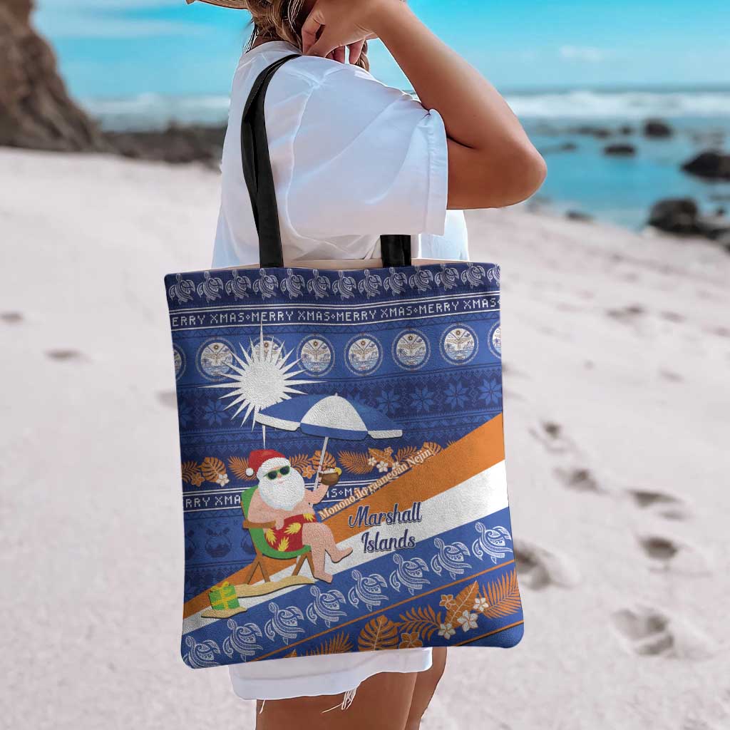 Marshall Islands Christmas Tote Bag Beachy Santa Monono ilo raaneoan Nejin - Polynesian Pride