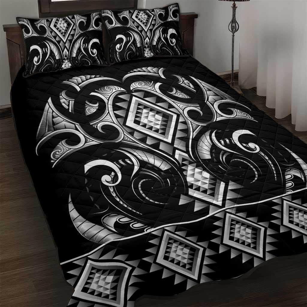 Black Ngaru Taniko With Aotearoa Maori Tattoo Quilt Bed Set