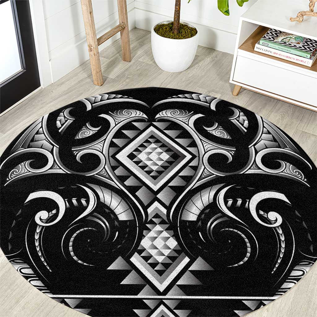 Black Ngaru Taniko With Aotearoa Maori Tattoo Round Carpet