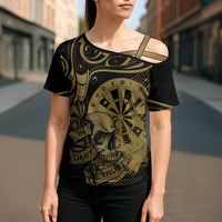 New Zealand Darts Cross Shoulder Shirt Skull In Dart We Trust Maori Pattern - Polynesian Pride
